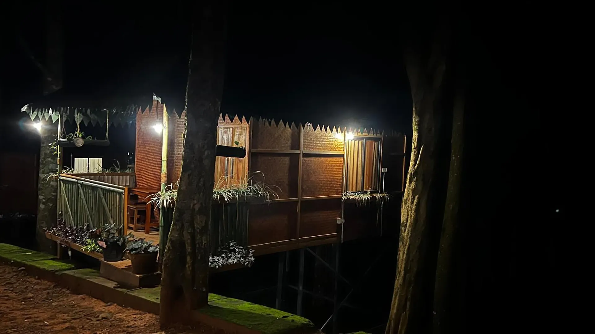 900 Woods Wayanad Eco Resort - A Sprawling Jungle Stay Near Glass Bridge Meppadi